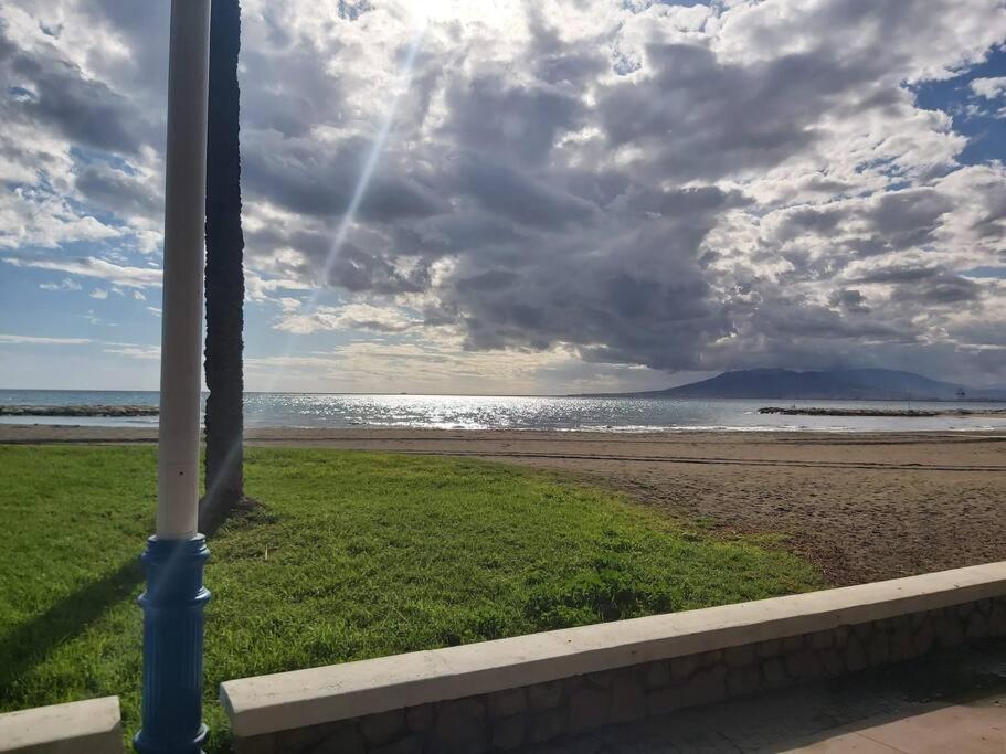 Beachfront House マラガ エクステリア 写真