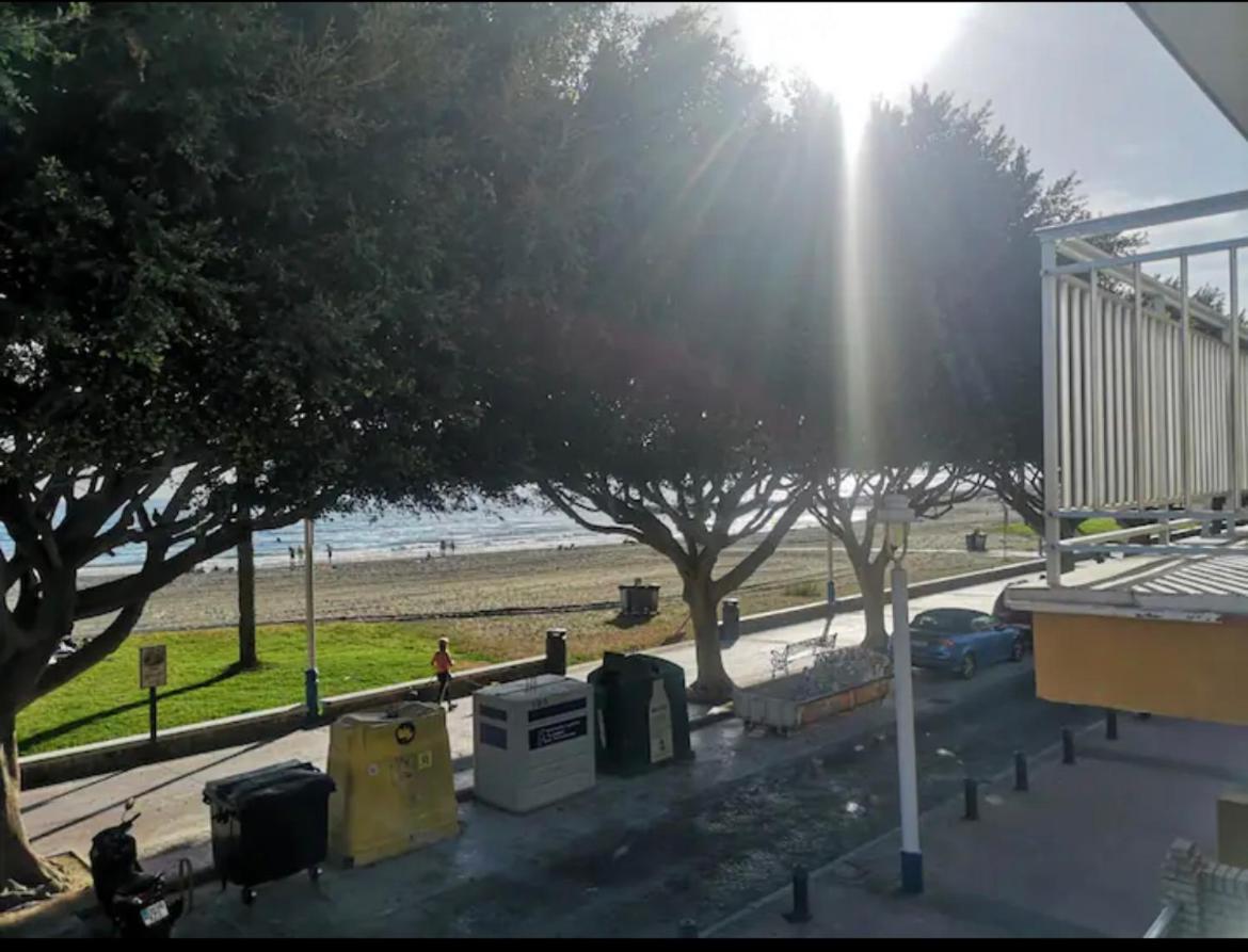 Beachfront House マラガ エクステリア 写真